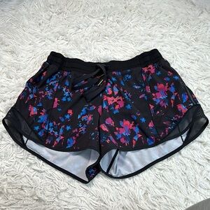 Lululemon Hotty Hot Short *Long Dandy Digie Multi / Black